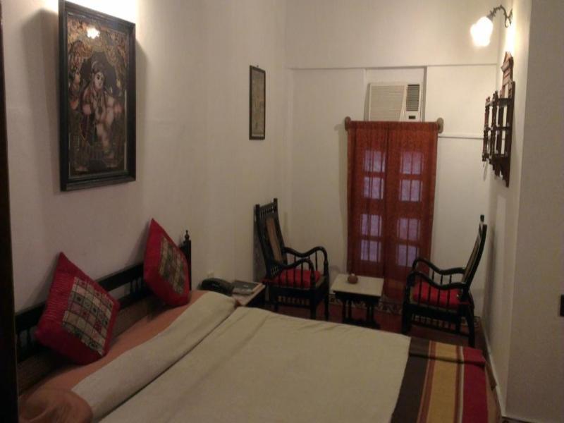 Indeco Hotels Swamimalai 库姆巴科纳姆 外观 照片